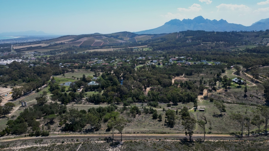 0 Bedroom Property for Sale in Sir Lowrys Pass Village Western Cape